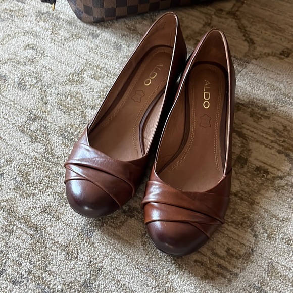 Aldo - Picture 2 of 7